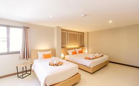 เดอฮักโฮเทลแอนด์เรสซิเดนซ์